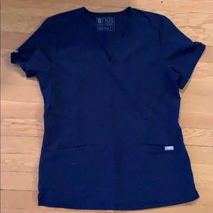 FIGS scrub set top S bottoms ST